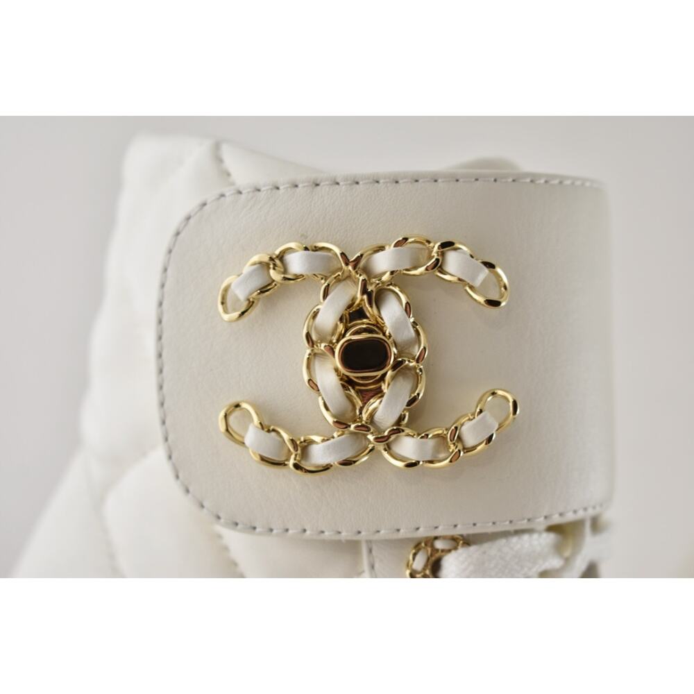Chanel 24B White Quilt Gold CC Chain Combat Black Platform Ankle Short Boots 37c - Picture 8 of 16